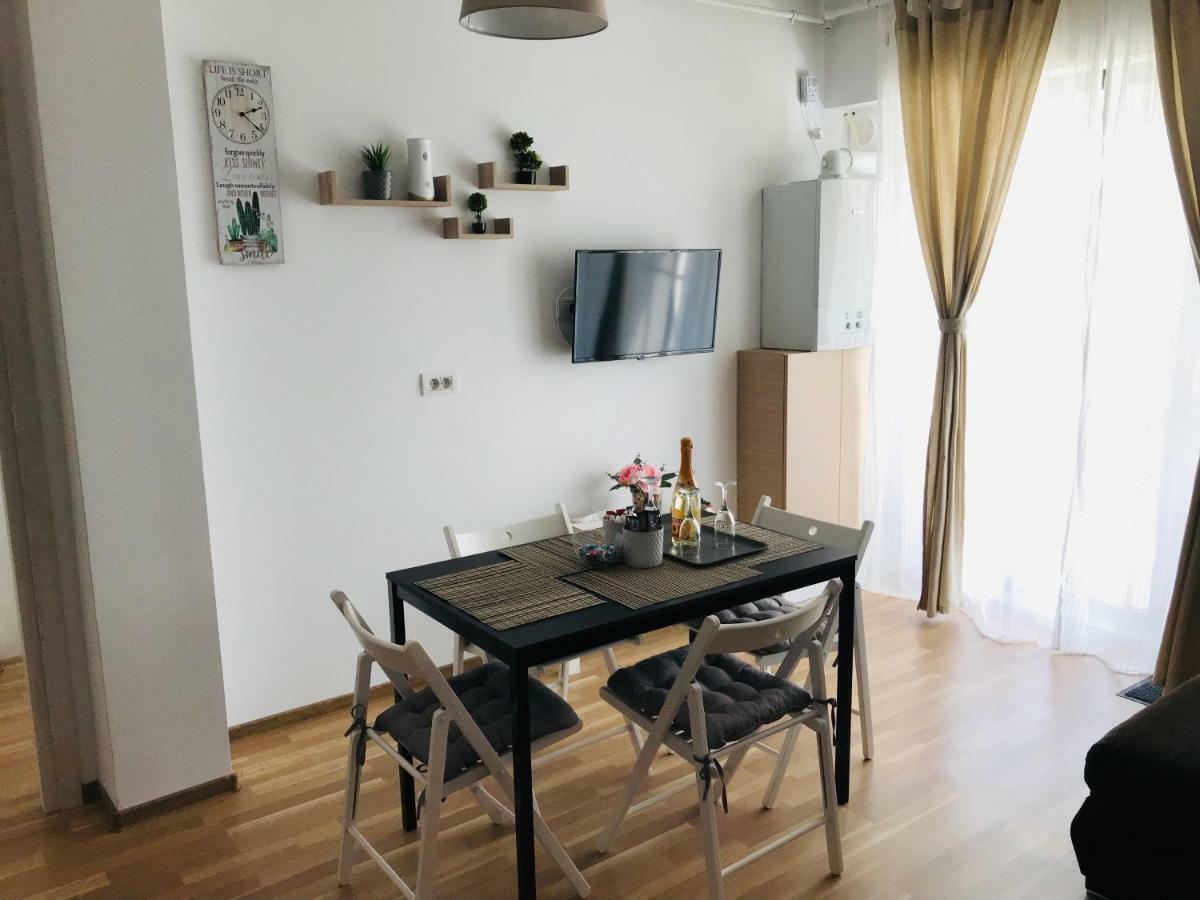 ママイアApartament Cristinaアパートメント エクステリア 写真