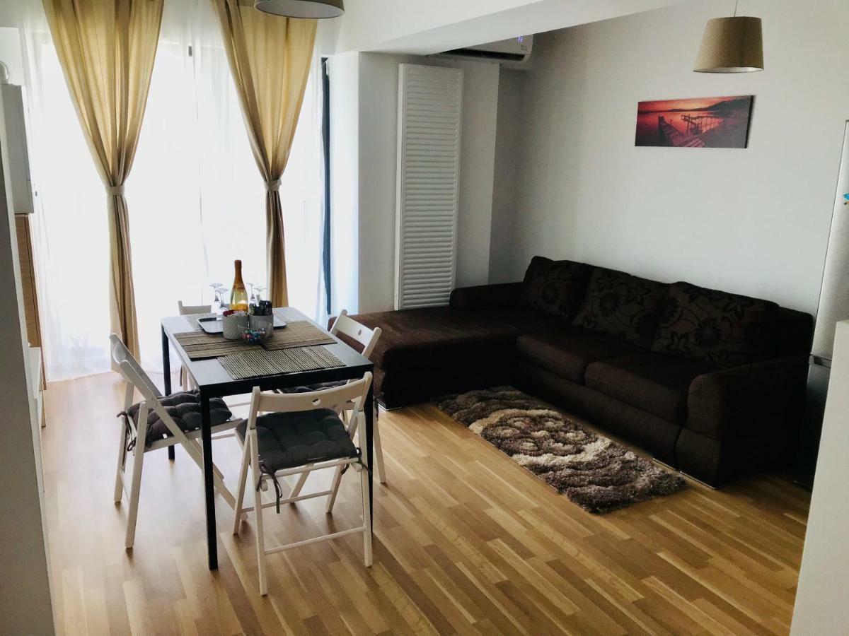 ママイアApartament Cristinaアパートメント エクステリア 写真